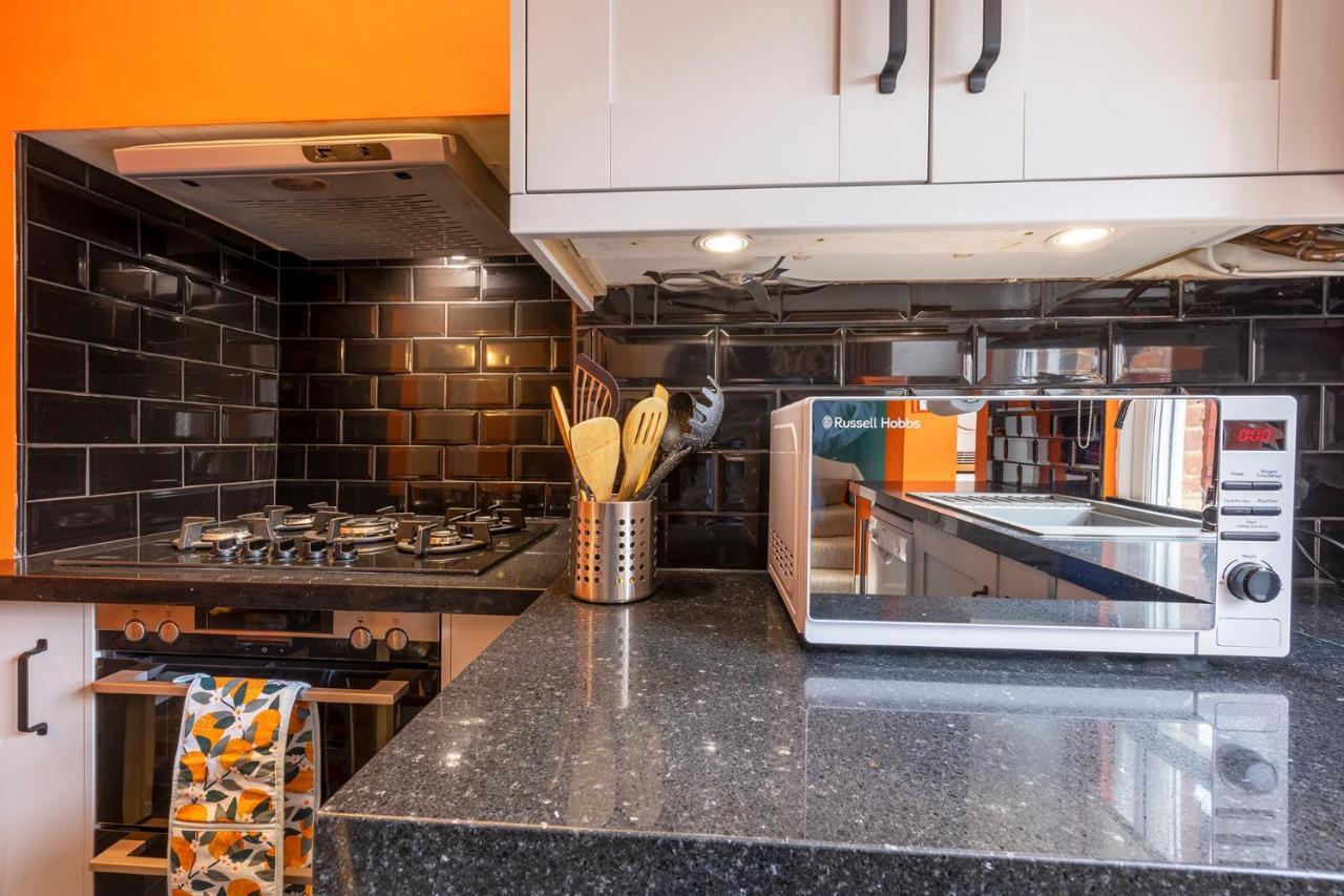 Luxury Central Home - Parking & Ev Point, Superking Bed Canterbury Eksteriør bilde