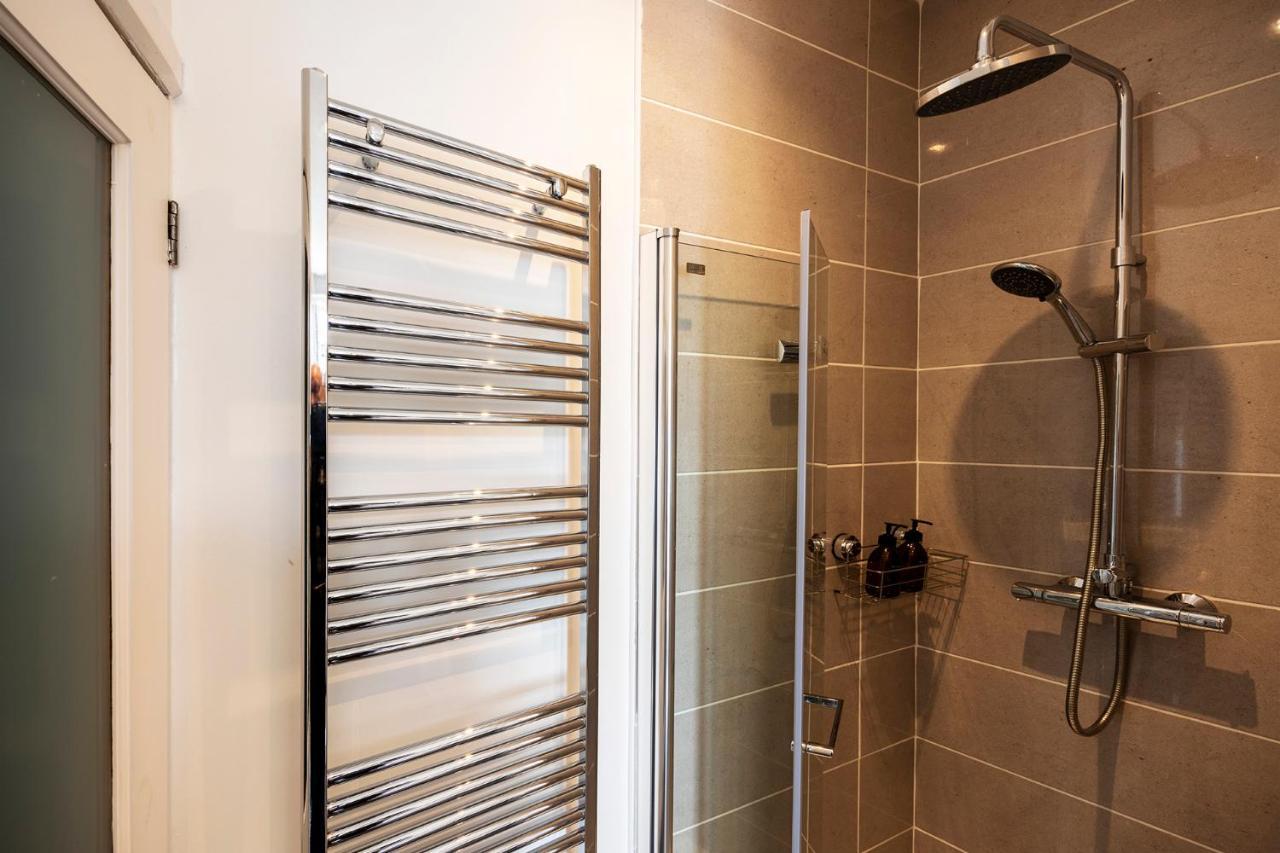 Luxury Central Home - Parking & Ev Point, Superking Bed Canterbury Eksteriør bilde